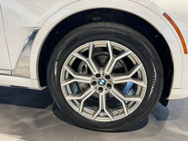 2020 BMW X7 AWD/PremiumPkg/ColdWeatherPkg/ParkAssistPkg/HeadUpDisplay/NAV - 22937110 - 33