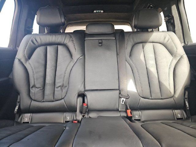 2020 BMW X7 M50i Sports Activity Vehicle - 23093110 - 12