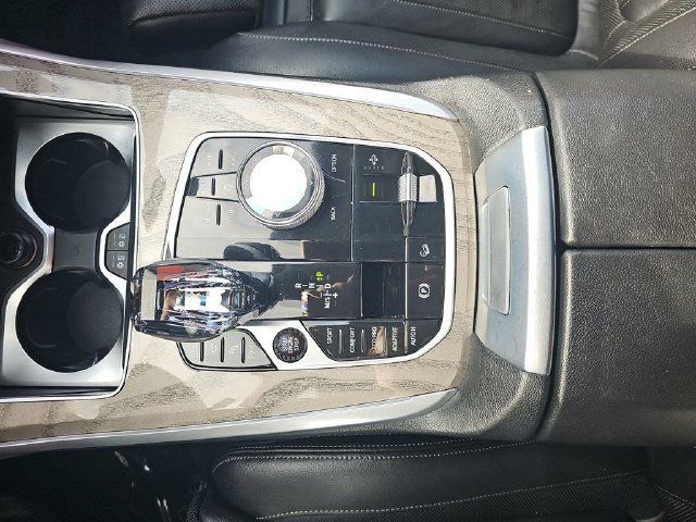 2020 BMW X7 M50i Sports Activity Vehicle - 23093110 - 14