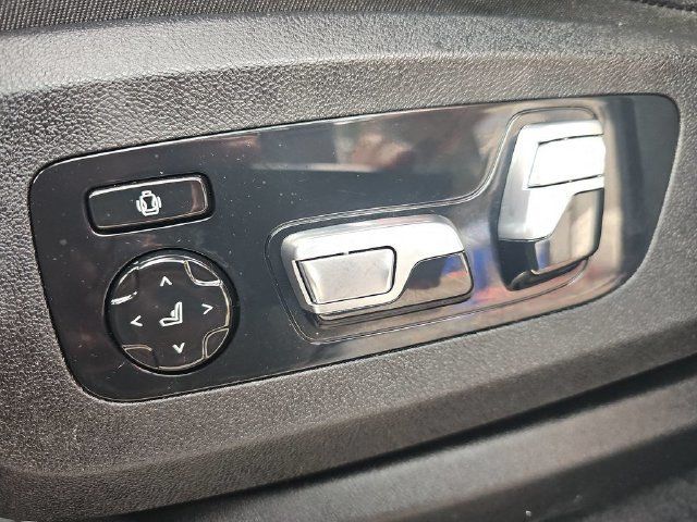 2020 BMW X7 M50i Sports Activity Vehicle - 23093110 - 17