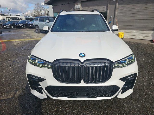 2020 BMW X7 M50i Sports Activity Vehicle - 23093110 - 21