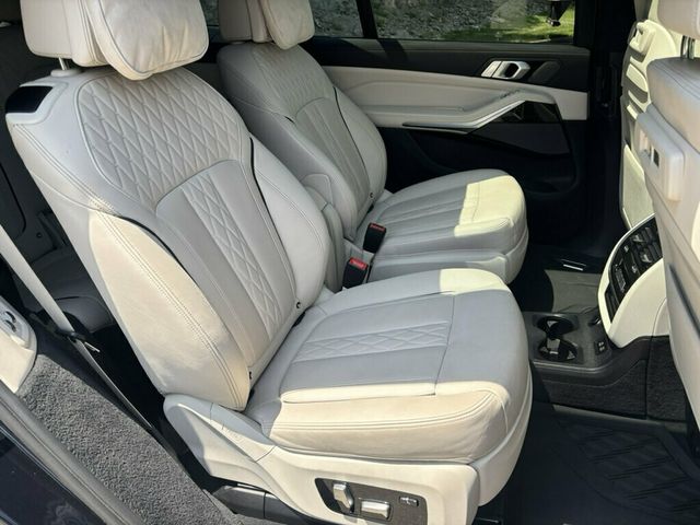 2020 BMW X7 M50i Sports Activity Vehicle - 23067068 - 17