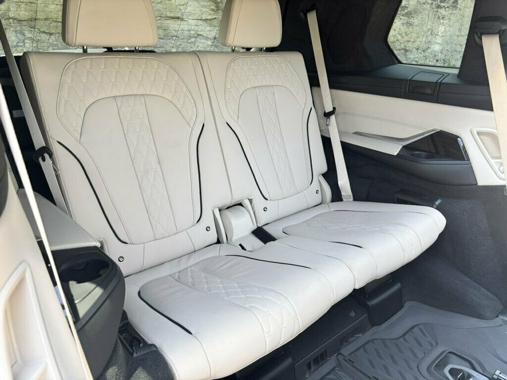 2020 BMW X7 M50i Sports Activity Vehicle - 23067068 - 20