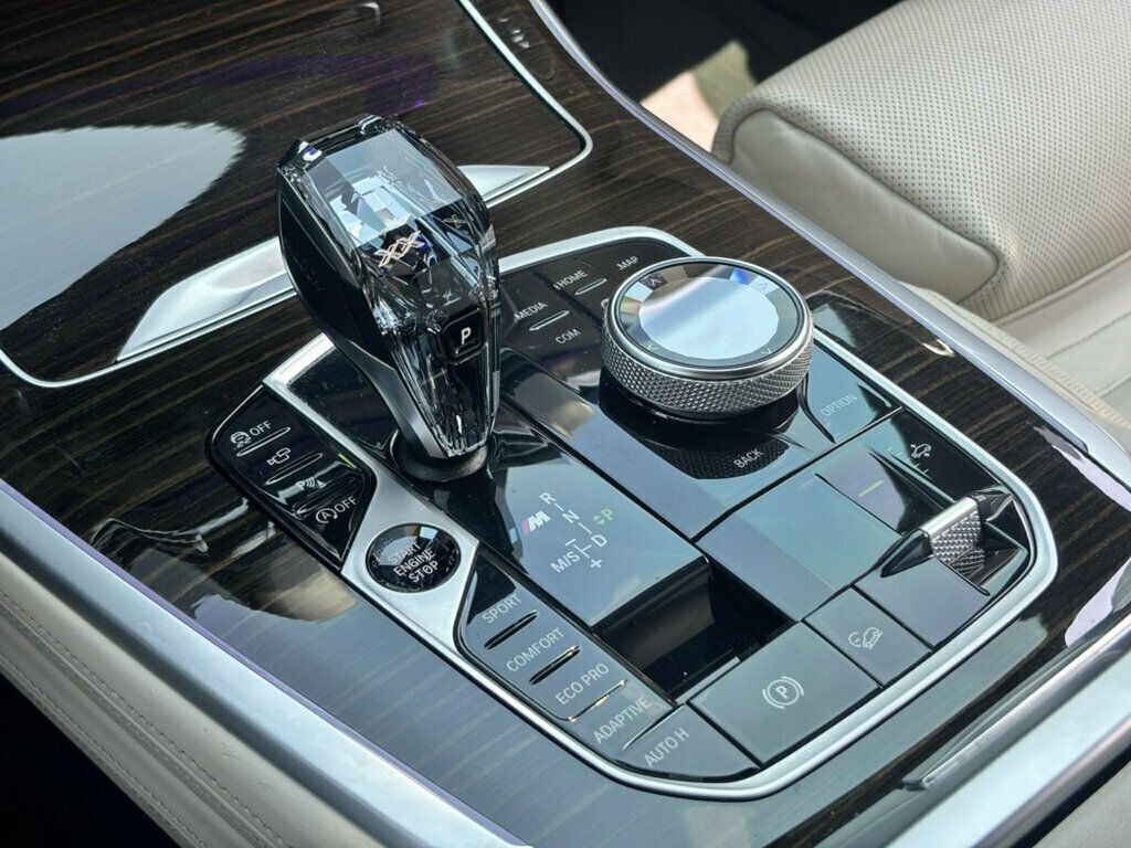 2020 BMW X7 M50i Sports Activity Vehicle - 23067068 - 31