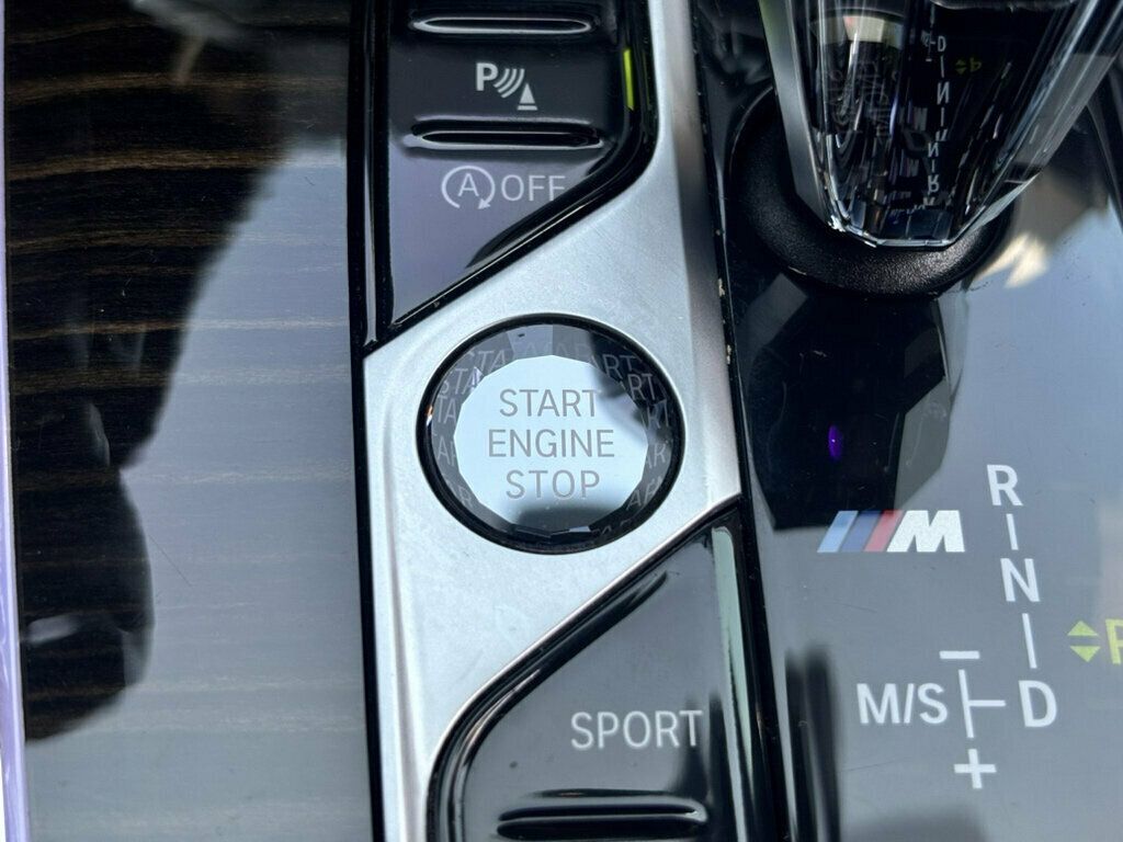 2020 BMW X7 M50i Sports Activity Vehicle - 23067068 - 32
