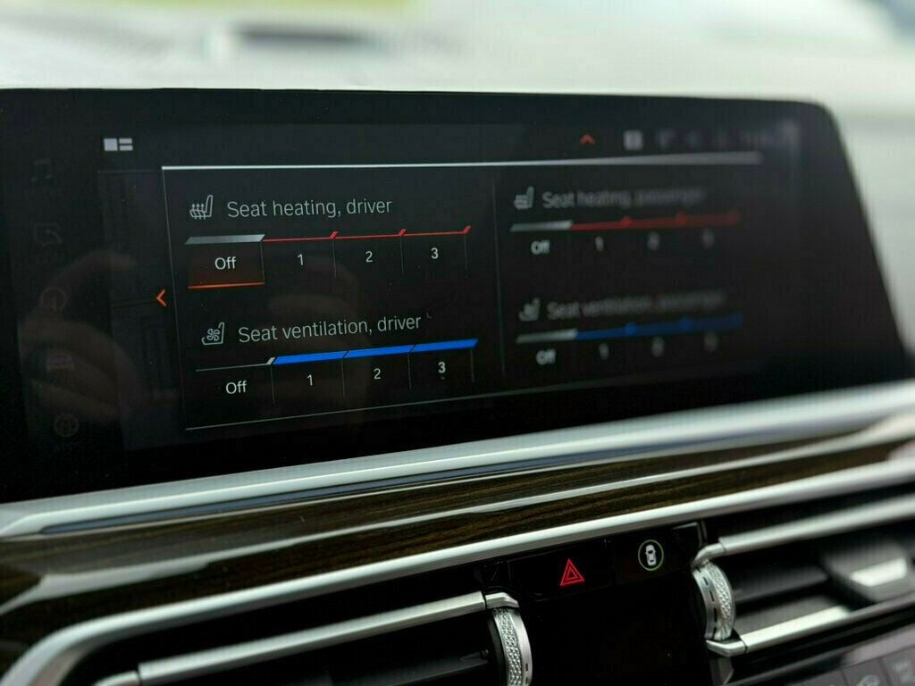 2020 BMW X7 M50i Sports Activity Vehicle - 23001909 - 29