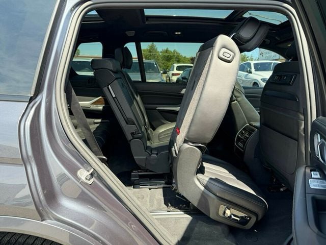 2020 BMW X7 M50i Sports Activity Vehicle - 23021752 - 17