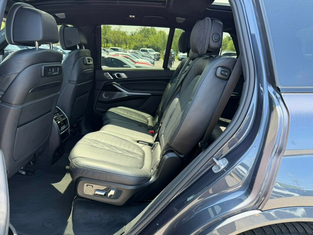 2020 BMW X7 M50i Sports Activity Vehicle - 23021752 - 19