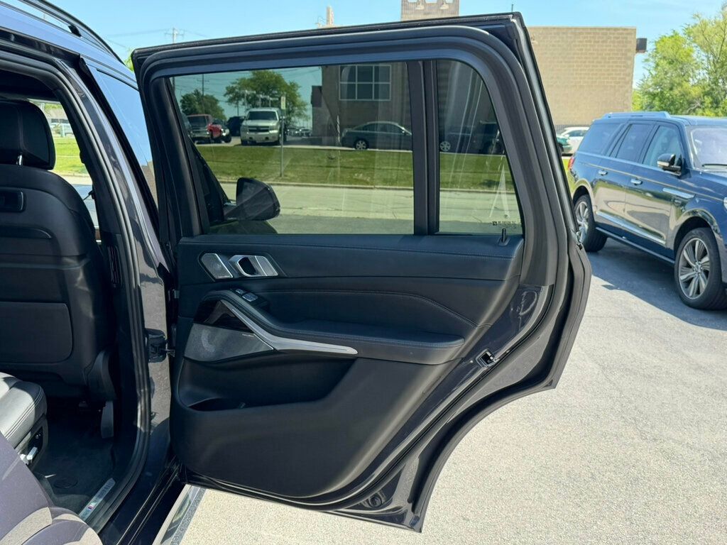 2020 BMW X7 M50i Sports Activity Vehicle - 23021752 - 29
