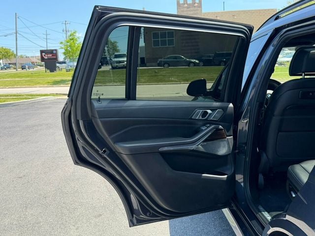2020 BMW X7 M50i Sports Activity Vehicle - 23021752 - 30