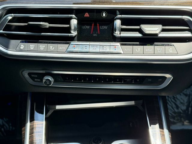 2020 BMW X7 M50i Sports Activity Vehicle - 23021752 - 33