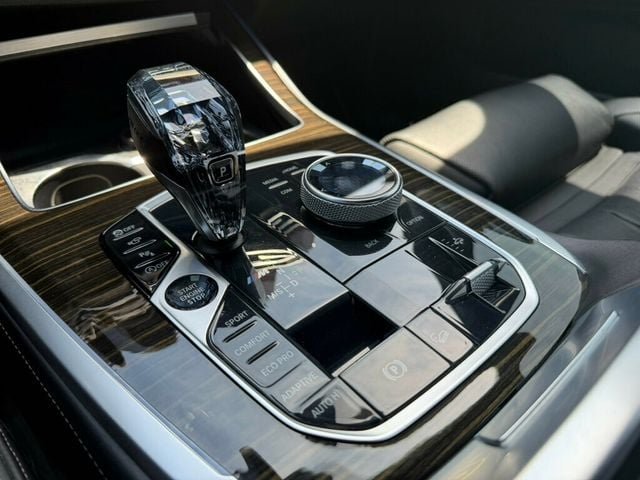 2020 BMW X7 M50i Sports Activity Vehicle - 23021752 - 35