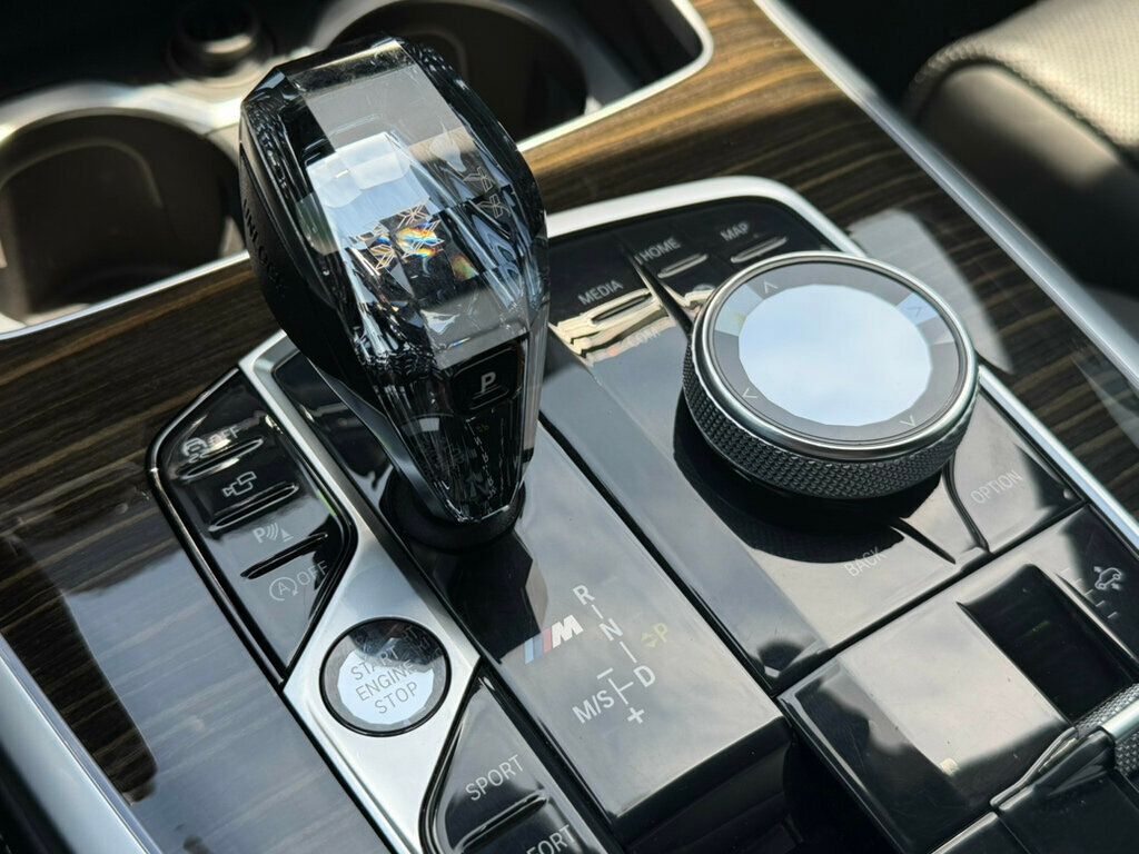 2020 BMW X7 M50i Sports Activity Vehicle - 23021752 - 36