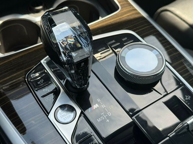 2020 BMW X7 M50i Sports Activity Vehicle - 23021752 - 36