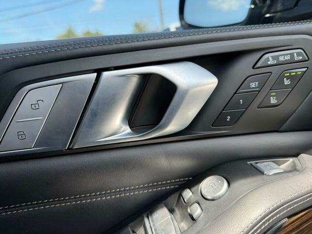 2020 BMW X7 M50i Sports Activity Vehicle - 23021752 - 51