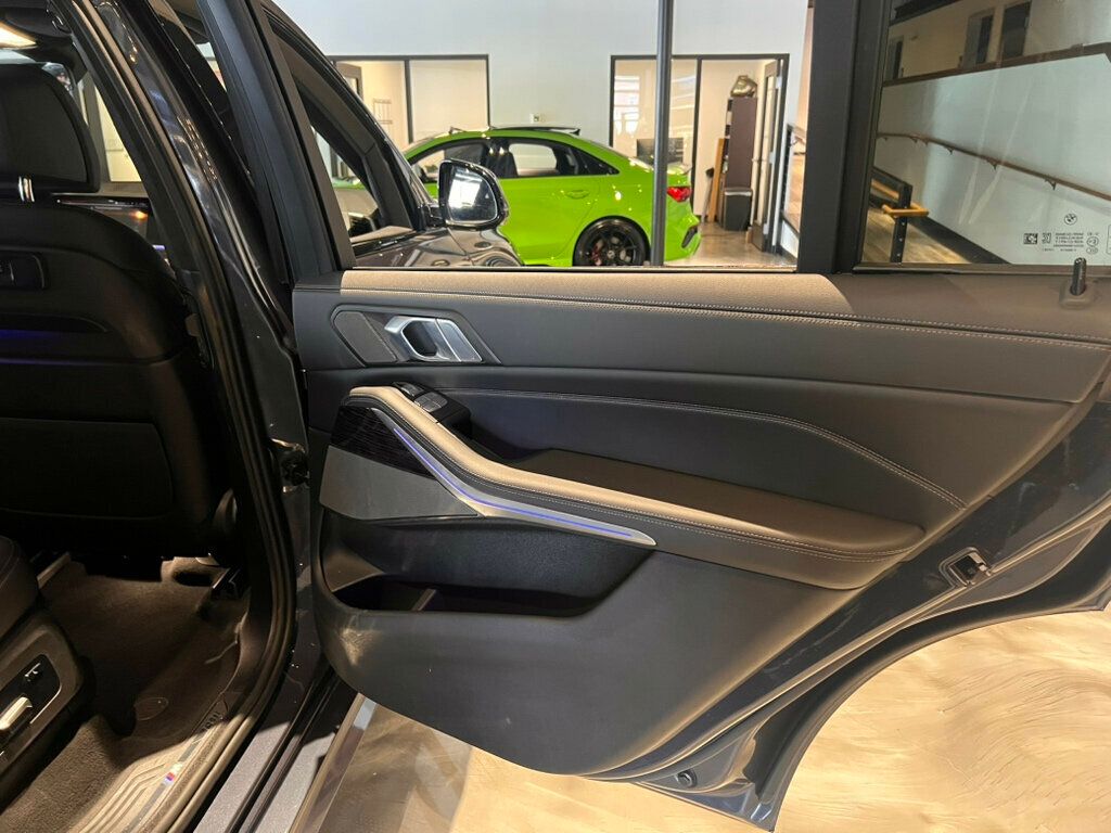 2020 BMW X7 M SportPkg/LuxSeatPkg/PremiumPkg/ColdWeatherPkg/HeadUpDisplay - 22975931 - 27