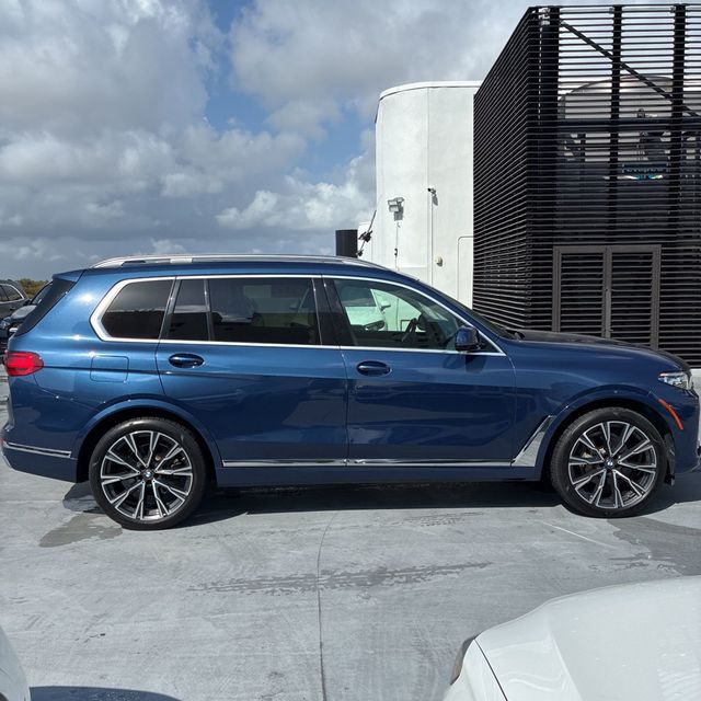 2020 BMW X7 MSRP$80795/Heads Up Display/Lane Departure Warning/BlindSpot/NAV - 23000658 - 4