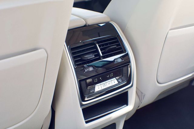 2020 BMW X7 MSRP$80795/Heads Up Display/Lane Departure Warning/BlindSpot/NAV - 23000658 - 50