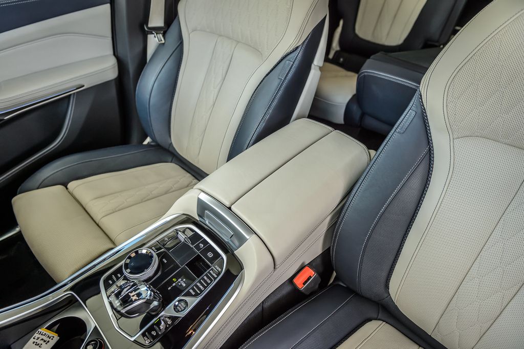 2020 BMW X7 X7 40i xDRIVE M SPORT INDIVIDUAL TWO TONE INTERIOR LOADED MINT - 23061823 - 31