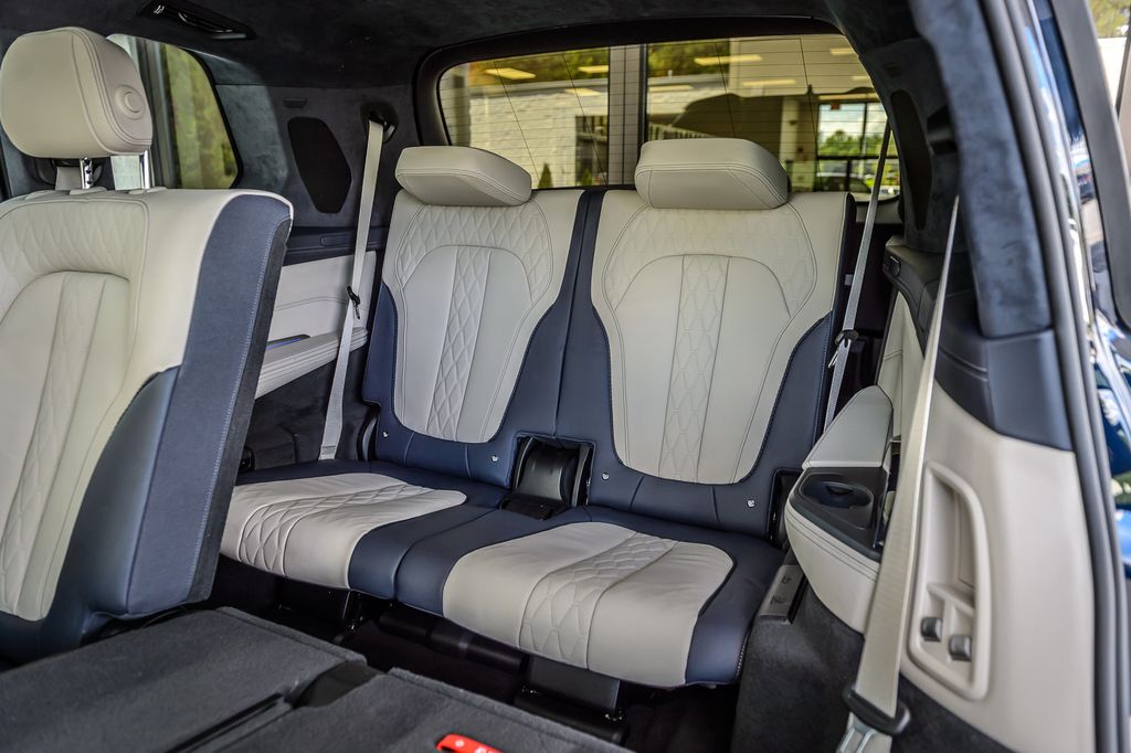 2020 BMW X7 X7 40i xDRIVE M SPORT INDIVIDUAL TWO TONE INTERIOR LOADED MINT - 23061823 - 43