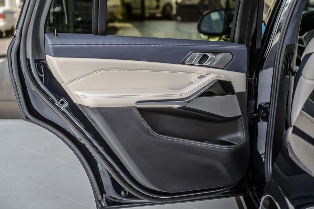 2020 BMW X7 X7 40i xDRIVE M SPORT INDIVIDUAL TWO TONE INTERIOR LOADED MINT - 23061823 - 56