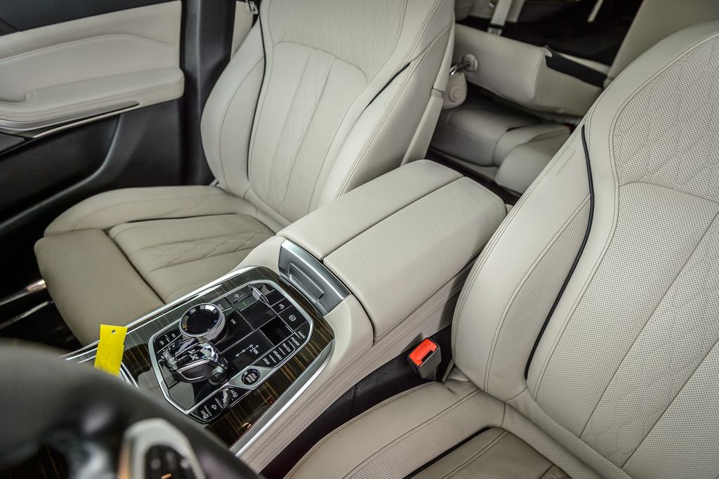 2020 BMW X7 X7 40i xDRIVE M SPORT - THIRD ROW - PANO ROOF - BACKUP CAM  - 22977035 - 32