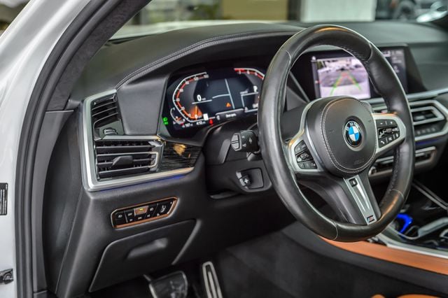 2020 BMW X7 X7 40i xDRIVE M SPORT WHITE ON BROWN NAV PANO ROOF BACKUP CAM - 22977052 - 25