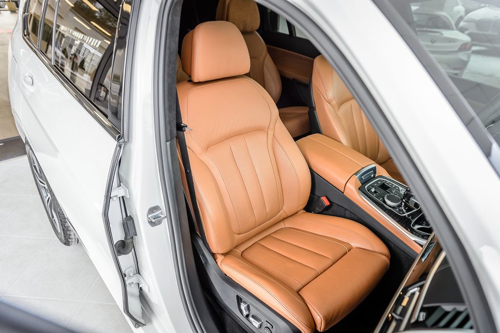 2020 BMW X7 X7 40i xDRIVE M SPORT WHITE ON BROWN NAV PANO ROOF BACKUP CAM - 22977052 - 45