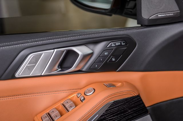 2020 BMW X7 X7 40i xDRIVE M SPORT WHITE ON BROWN NAV PANO ROOF BACKUP CAM - 22977052 - 51