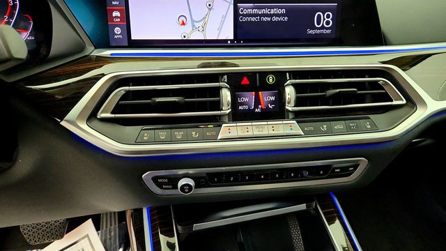 2020 BMW X7 xDrive40i SAV w/ Vernasca Leather & Cold Weather Package - 23079174 - 17