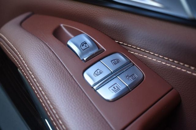 2020 BMW X7 xDrive40i Sports Activity Vehicle - 22986320 - 32