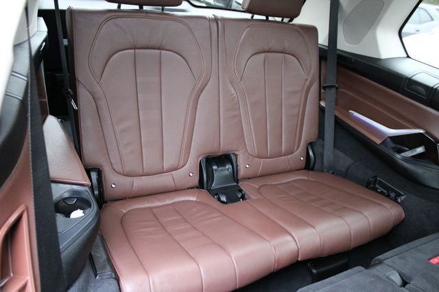 2020 BMW X7 xDrive40i Sports Activity Vehicle - 22966167 - 19