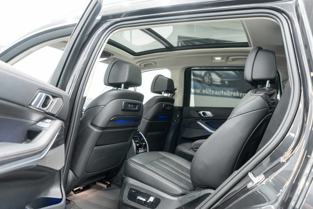 2020 BMW X7 xDrive40i Sports Activity Vehicle - 23099946 - 11