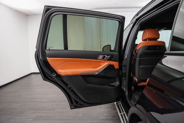 2020 BMW X7 xDrive40i Sports Activity Vehicle - 23038399 - 21