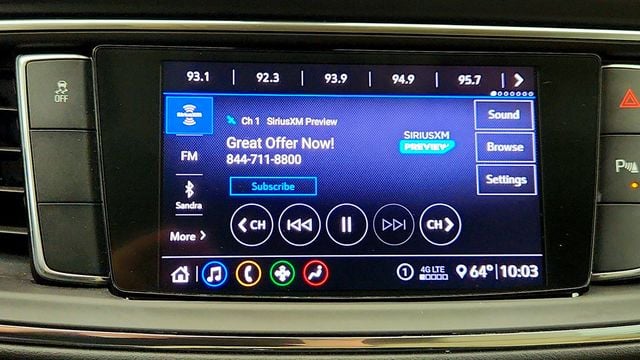 2020 Buick Enclave 4dr Essence Sport Touring Edition - 23012897 - 17