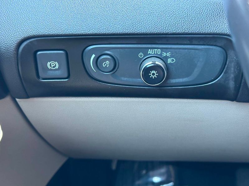 2020 Buick Enclave AWD 4dr Essence - 22879039 - 40