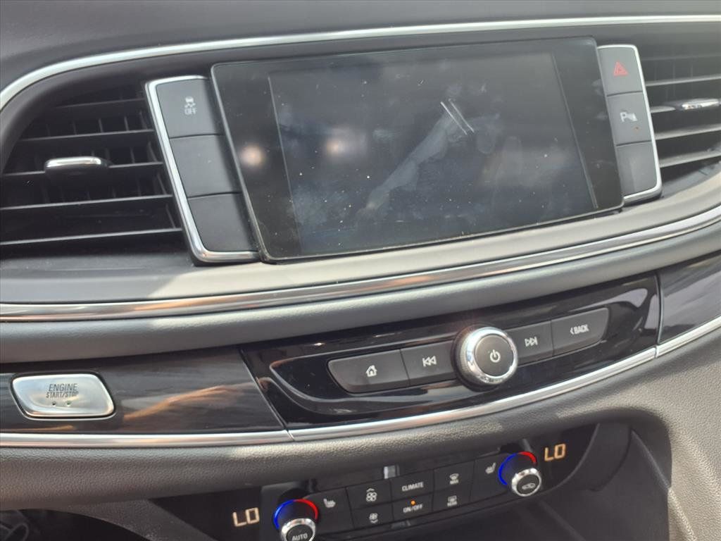 2020 Buick Enclave FWD 4dr Essence - 22917564 - 10