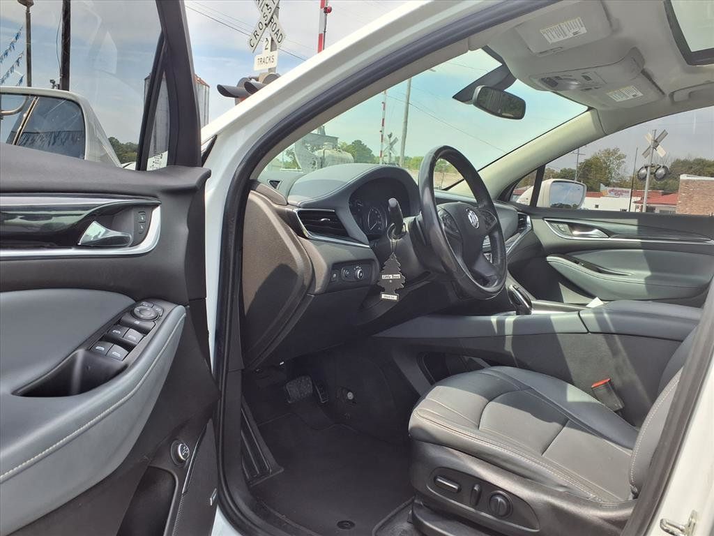 2020 Buick Enclave FWD 4dr Essence - 22917564 - 5