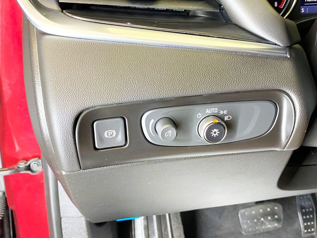 2020 Buick Enclave Essence photo 21