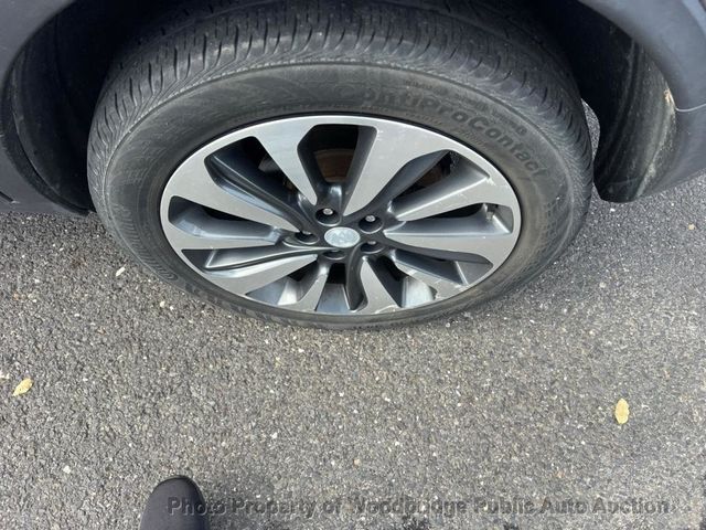 2020 Buick Encore FWD 4dr Essence - 23090337 - 11
