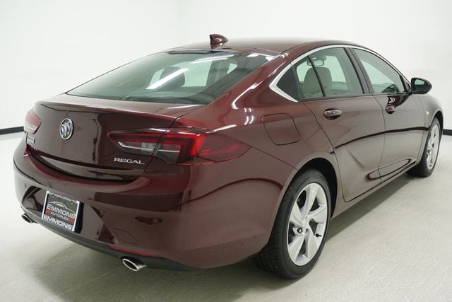 2020 Buick Regal Sportback 4dr Sedan Preferred FWD - 23038362 - 3