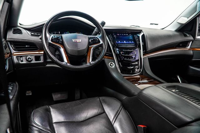 2020 Cadillac Escalade 2WD 4dr Luxury - 23074473 - 16