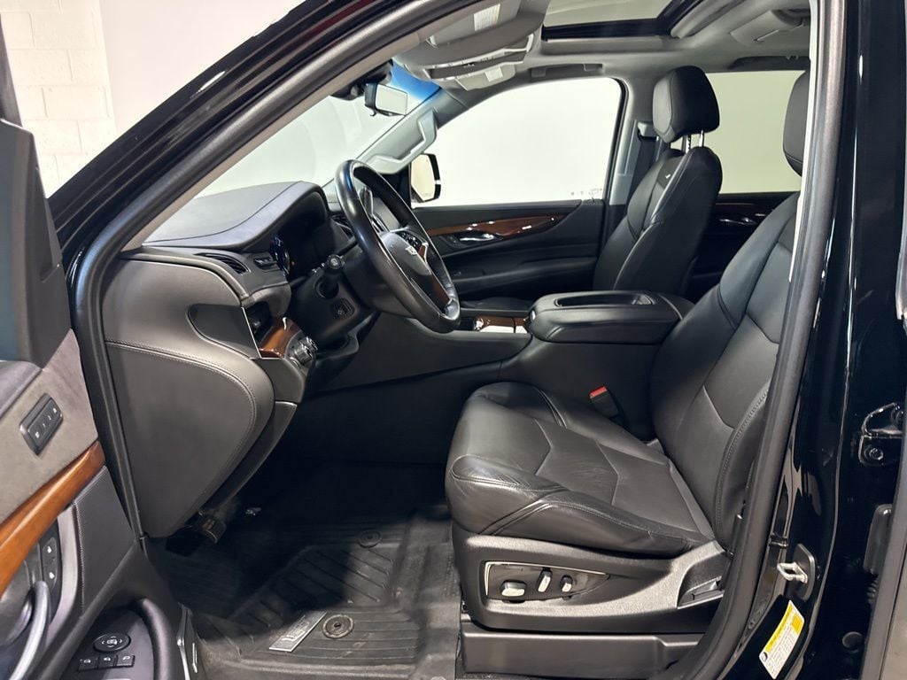 2020 Cadillac Escalade 4WD 4dr Luxury - 22985712 - 28