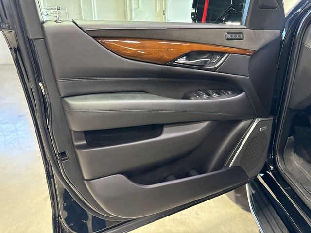 2020 Cadillac Escalade 4WD 4dr Luxury - 22985712 - 34