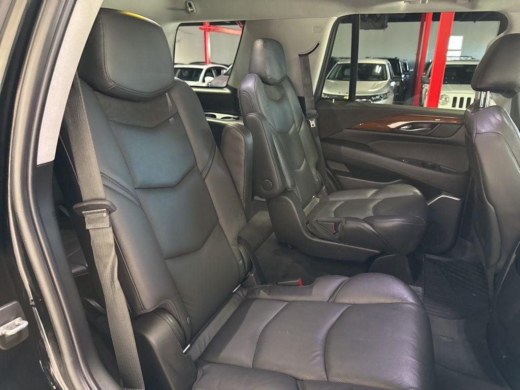 2020 Cadillac Escalade 4WD 4dr Luxury - 22985712 - 49