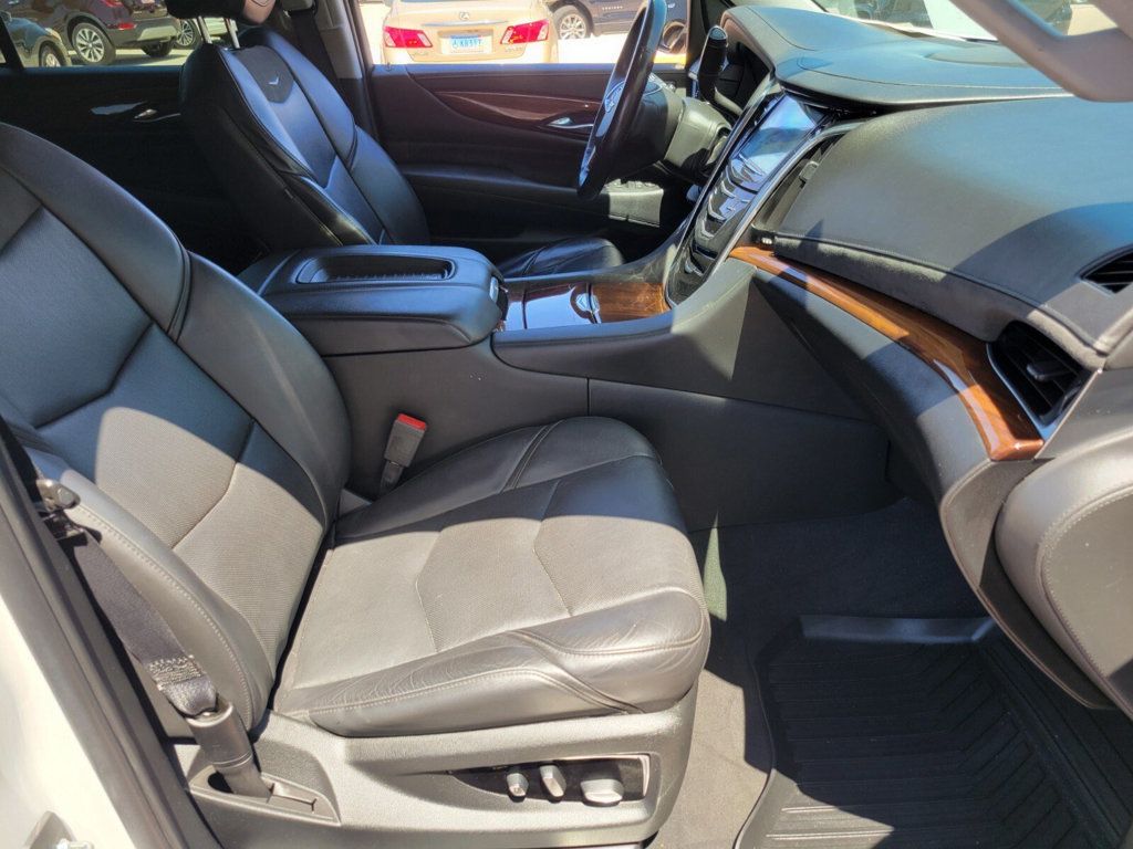 2020 Cadillac Escalade 4WD 4dr Premium Luxury - 22417545 - 13