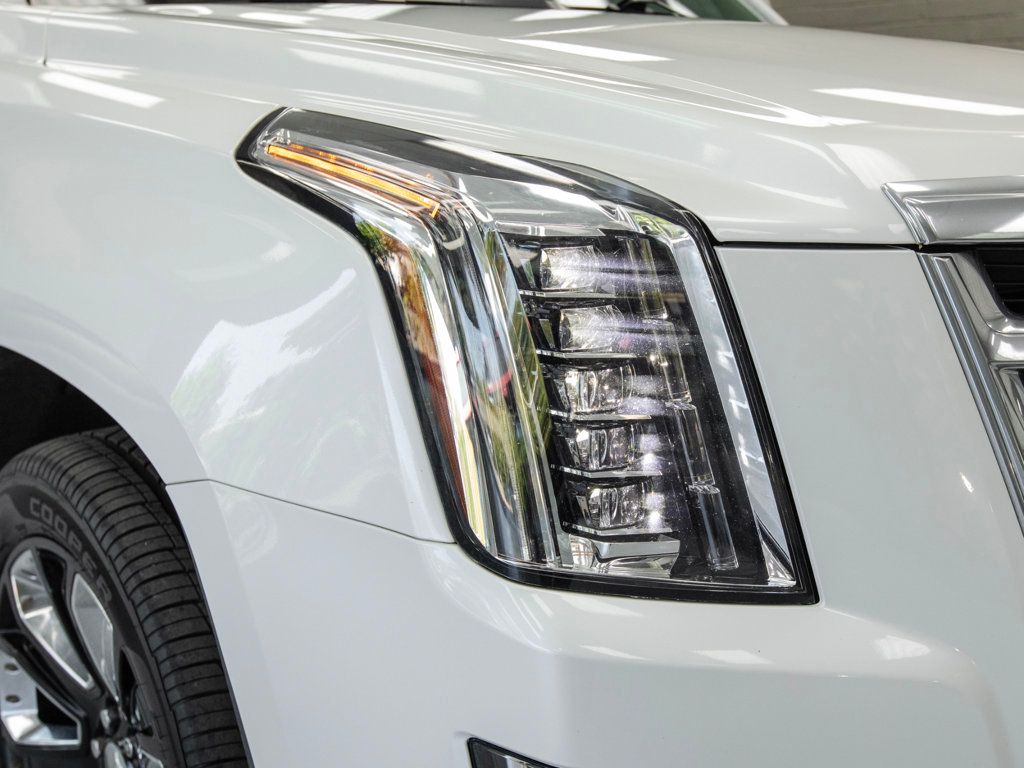 2020 Cadillac Escalade Premium Luxury photo 10