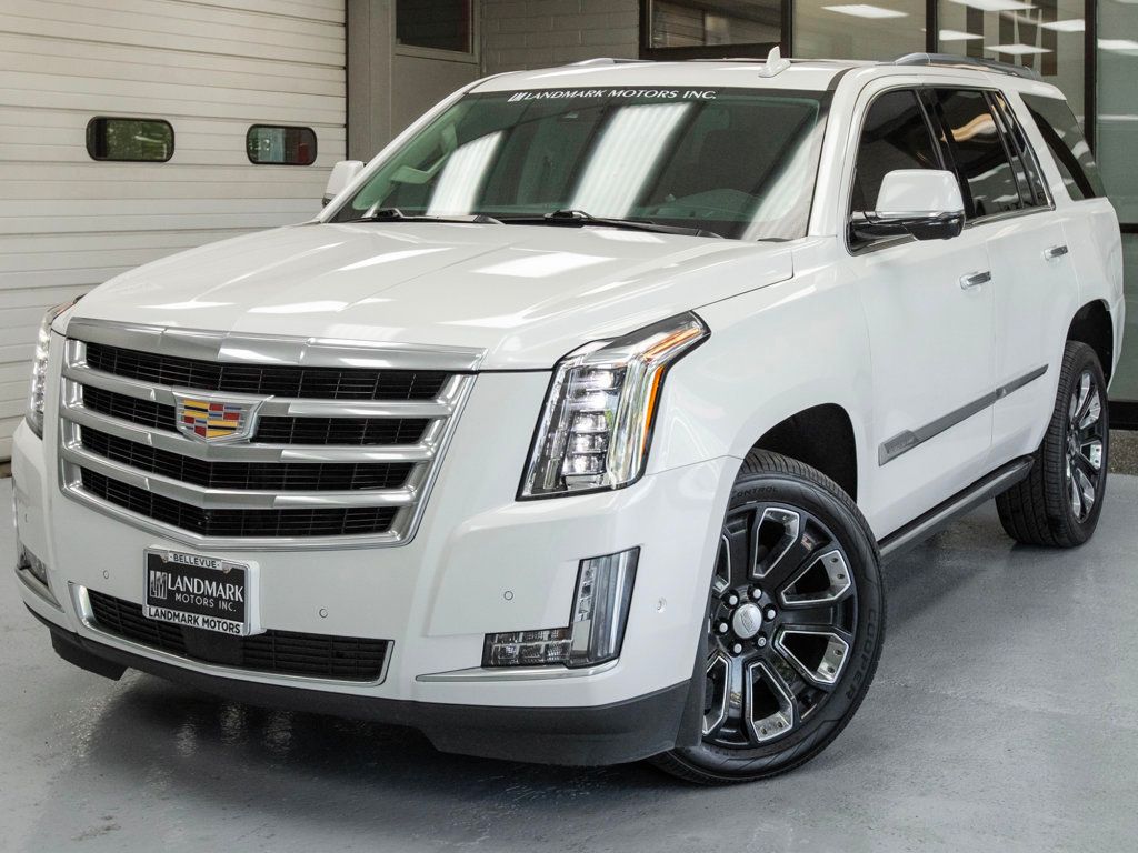 2020 Cadillac Escalade Premium Luxury photo 12
