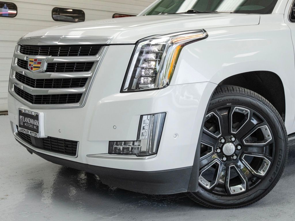 2020 Cadillac Escalade Premium Luxury photo 15