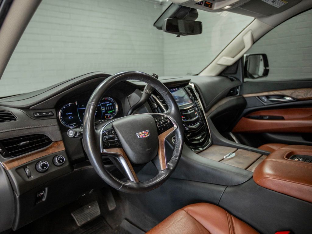 2020 Cadillac Escalade Premium Luxury photo 18
